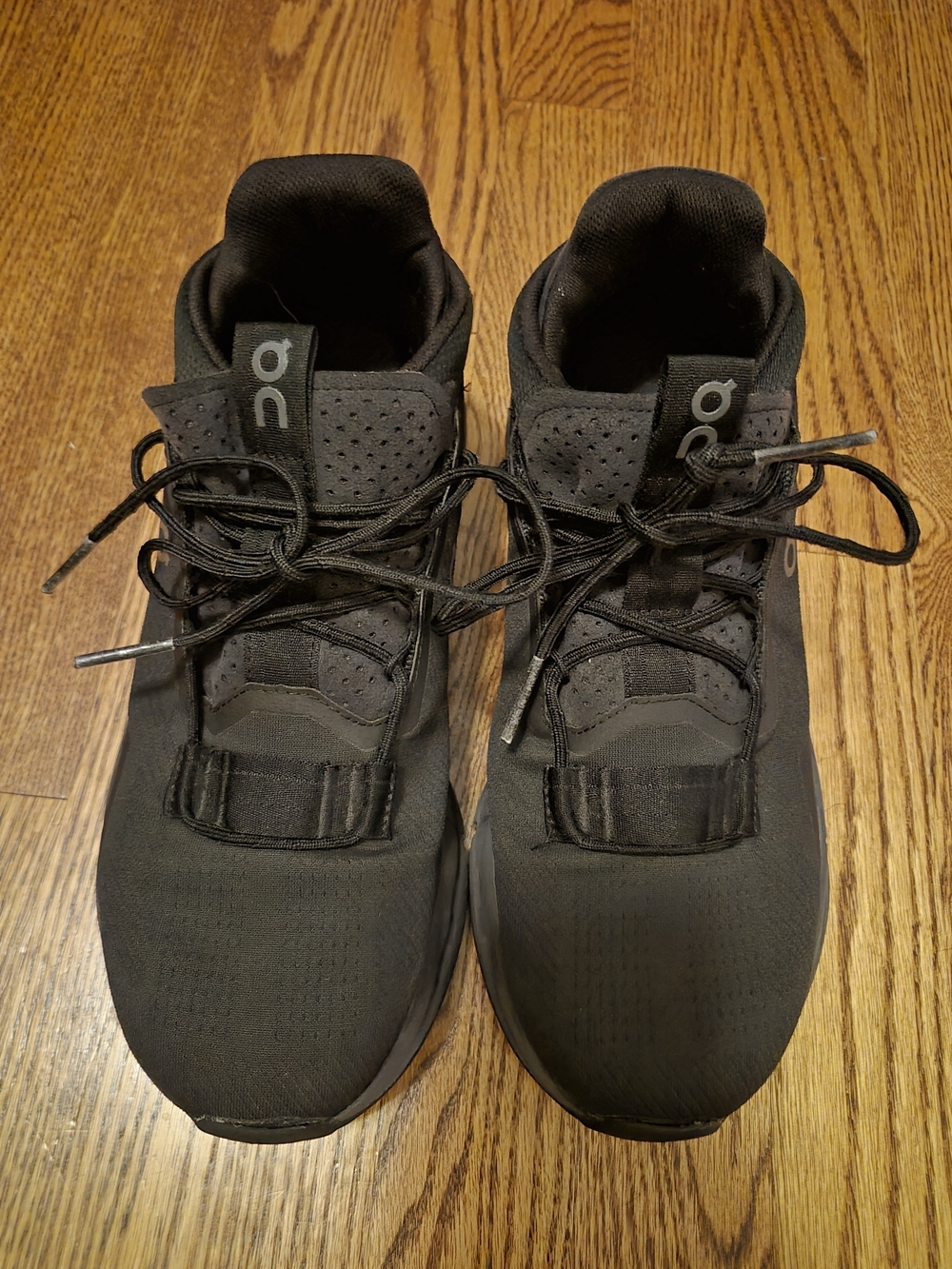 On Running Running Men’s Black Performance Sneakers